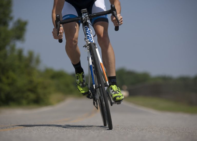 Read more about the article 6 razloga zašto je trčanje bolje od biciklizma
